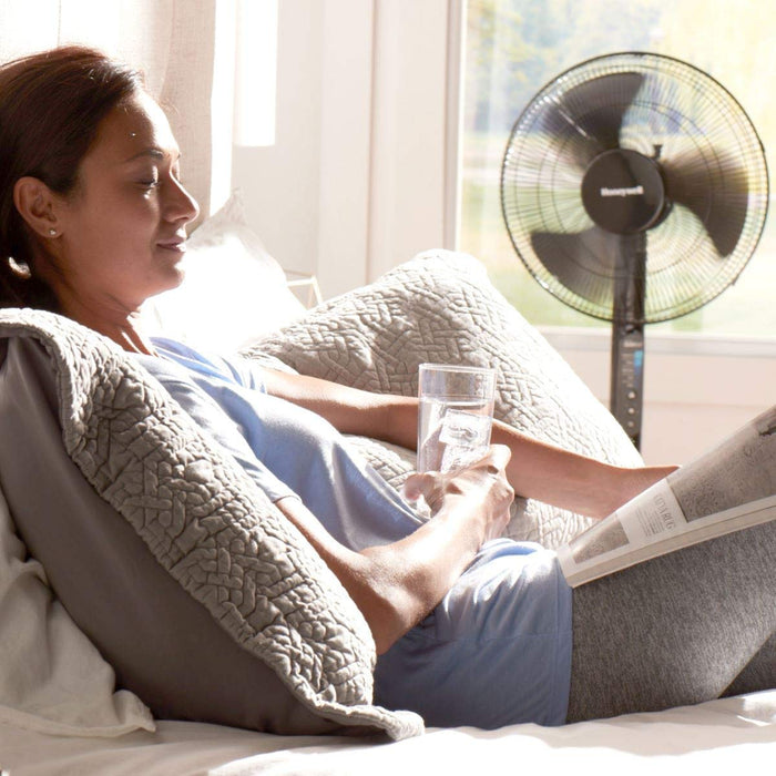 Honeywell Advanced QuietSet 16" Stand Fan With Noise Reduction Technology HSF600BE1 -